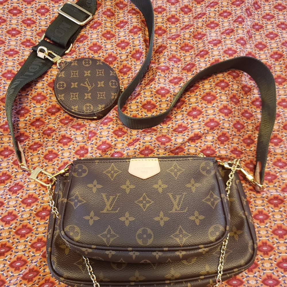 100% LV Multi Pouchette.